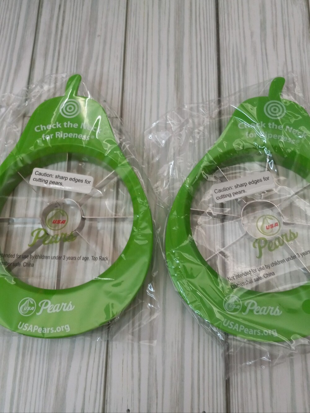 Set Of 2 Pear Slicers/Corers